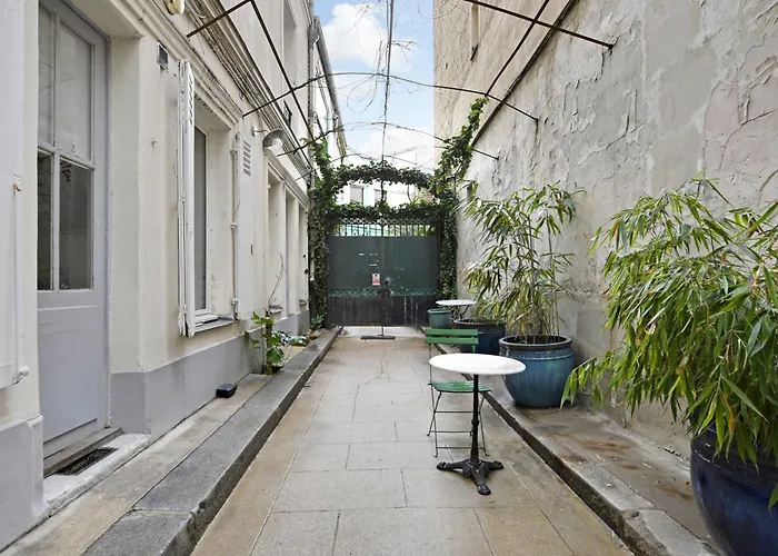 A Sweet Studio in Montparnasse - Boulevard du Montparnasse Paris